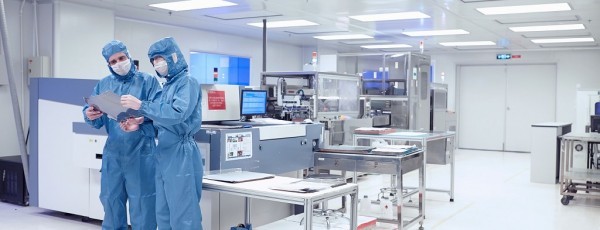 專業(yè)地坪與智能電子產(chǎn)品的技術(shù)開(kāi)發(fā) 融合創(chuàng)新與未來(lái)趨勢(shì)